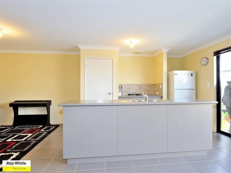 29 Stanbury Crescent, Ellenbrook WA 6069