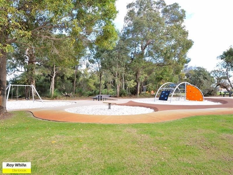 29 Stanbury Crescent, Ellenbrook WA 6069