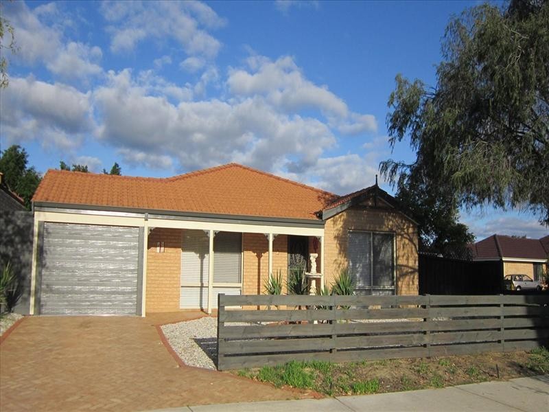 2 Solanum Court, Ellenbrook WA 6069