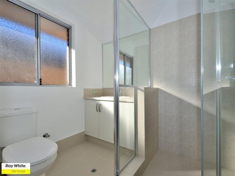 2/11 Hodnet Bend, Ellenbrook WA 6069