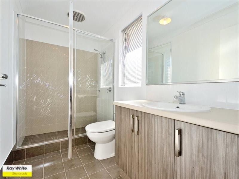 6/11 Hodnet Bend, Ellenbrook WA 6069