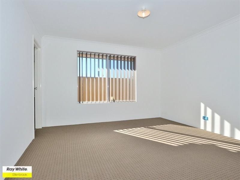 5/11 Hodnet Bend, Ellenbrook WA 6069