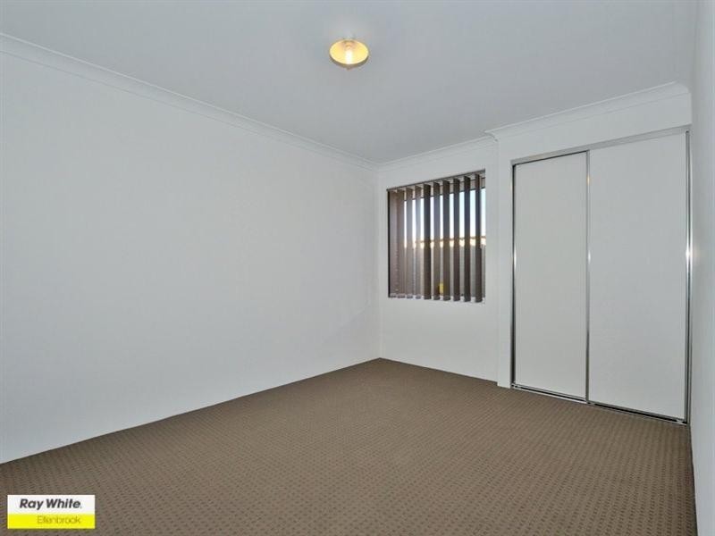 5/11 Hodnet Bend, Ellenbrook WA 6069