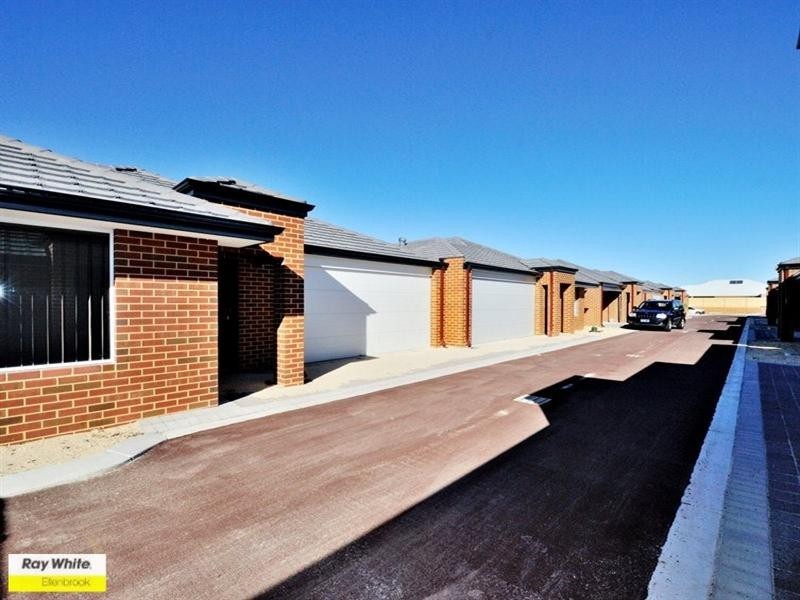 5/11 Hodnet Bend, Ellenbrook WA 6069
