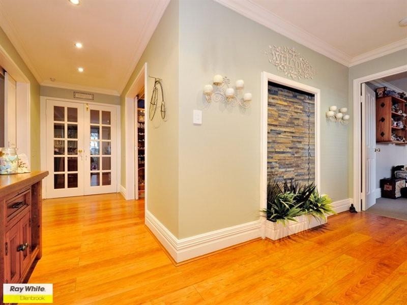 21 Demesne Circuit, Aveley WA 6069