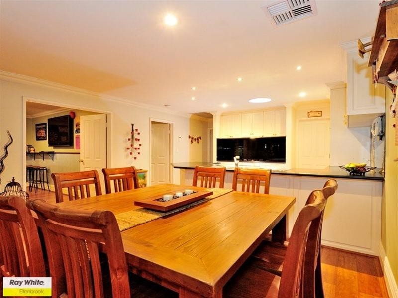 21 Demesne Circuit, Aveley WA 6069