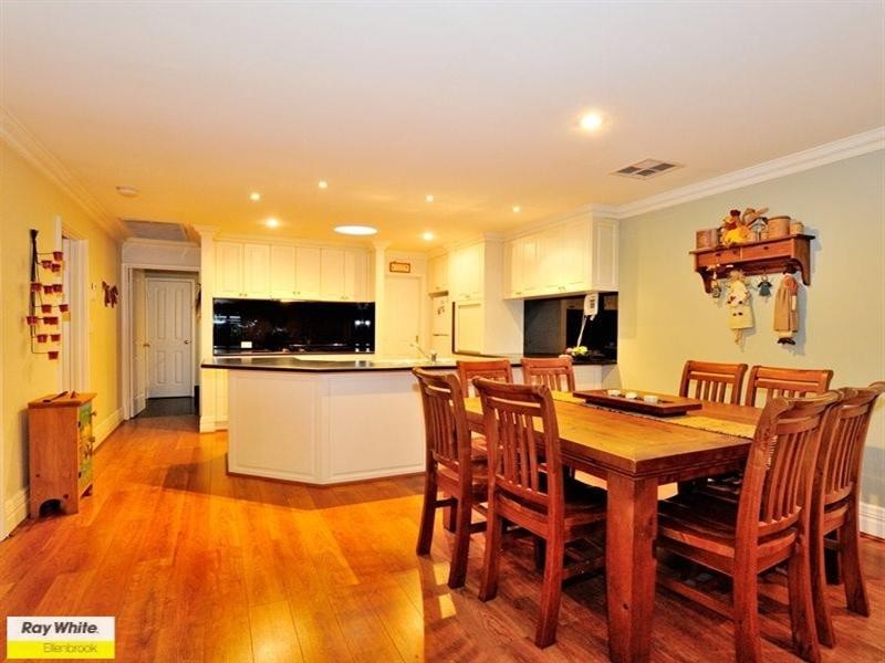 21 Demesne Circuit, Aveley WA 6069