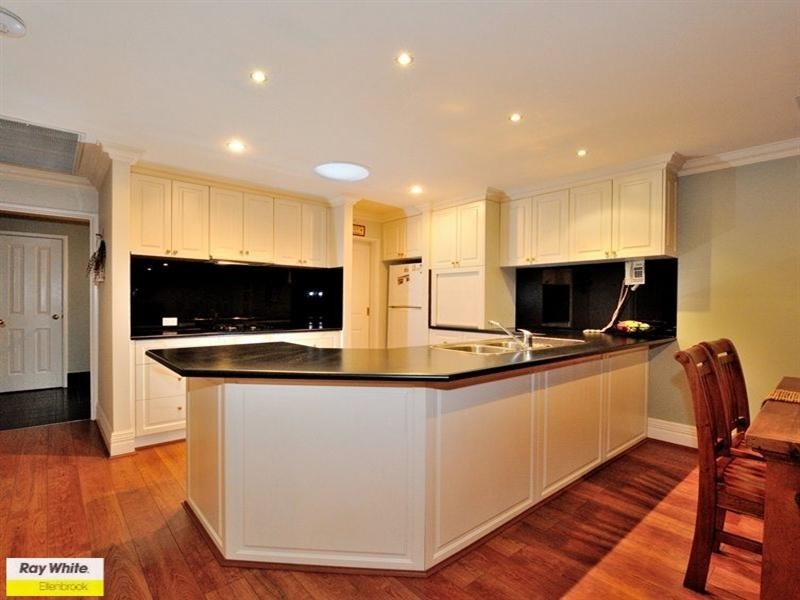 21 Demesne Circuit, Aveley WA 6069