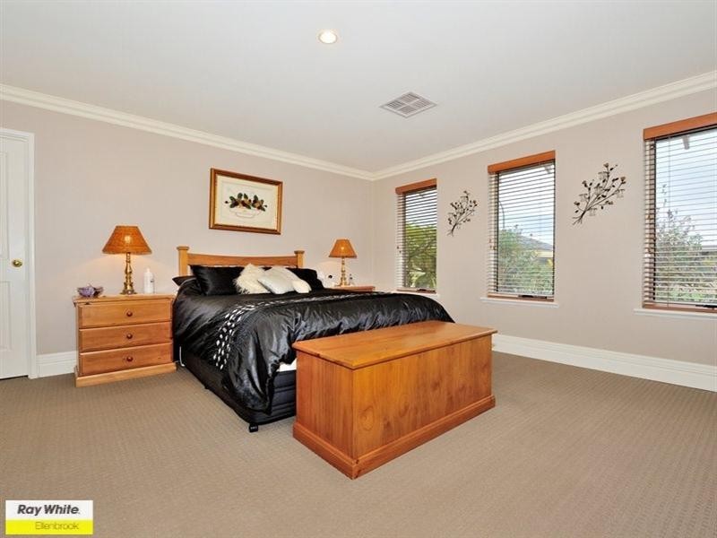 21 Demesne Circuit, Aveley WA 6069
