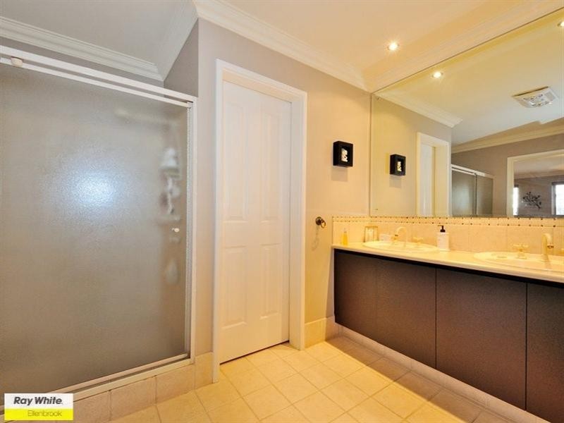 21 Demesne Circuit, Aveley WA 6069
