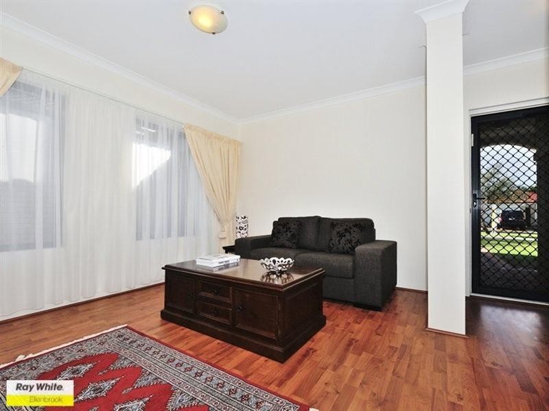 30 St Tropez Vista, Ellenbrook WA 6069