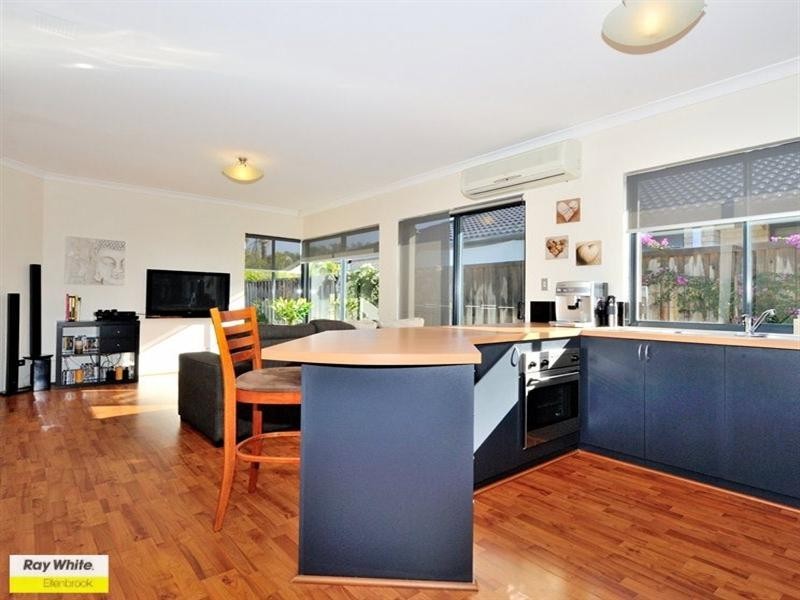 30 St Tropez Vista, Ellenbrook WA 6069