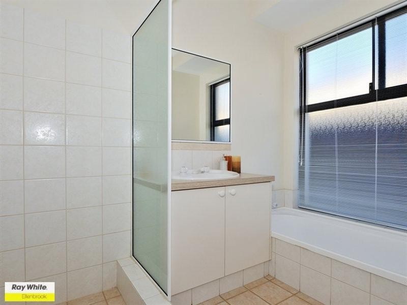 30 St Tropez Vista, Ellenbrook WA 6069