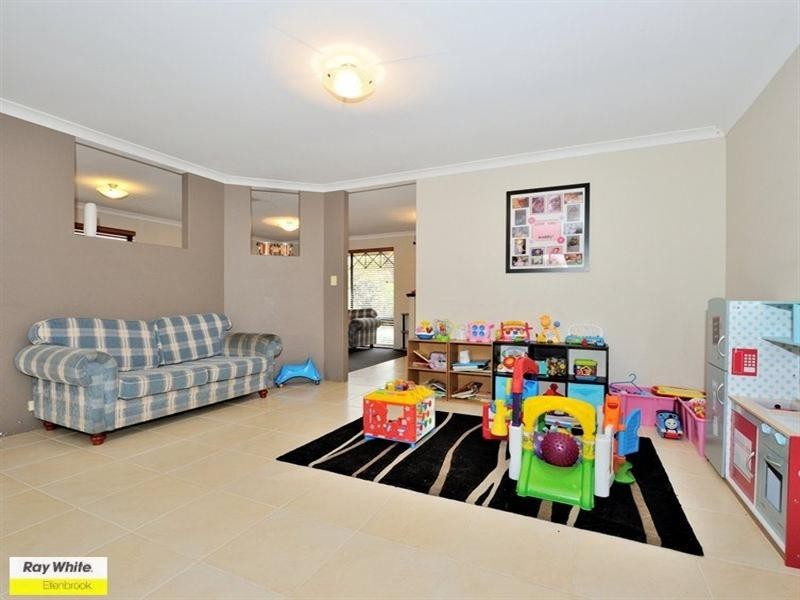 11 Morton Avenue, Ellenbrook WA 6069