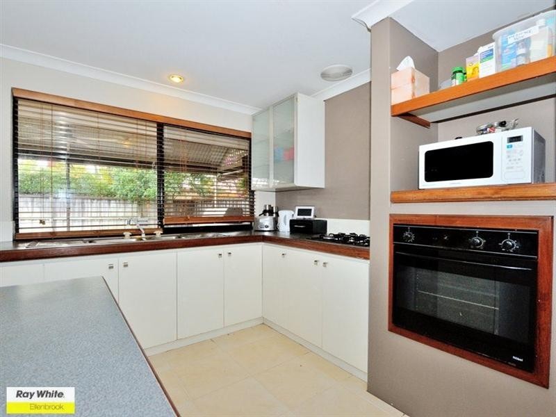 11 Morton Avenue, Ellenbrook WA 6069