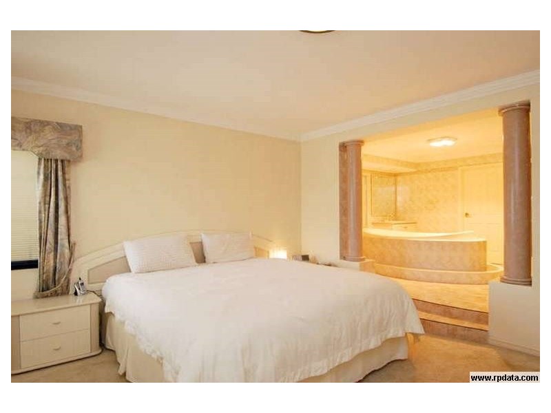 16 Santorini Turn, Ellenbrook WA 6069