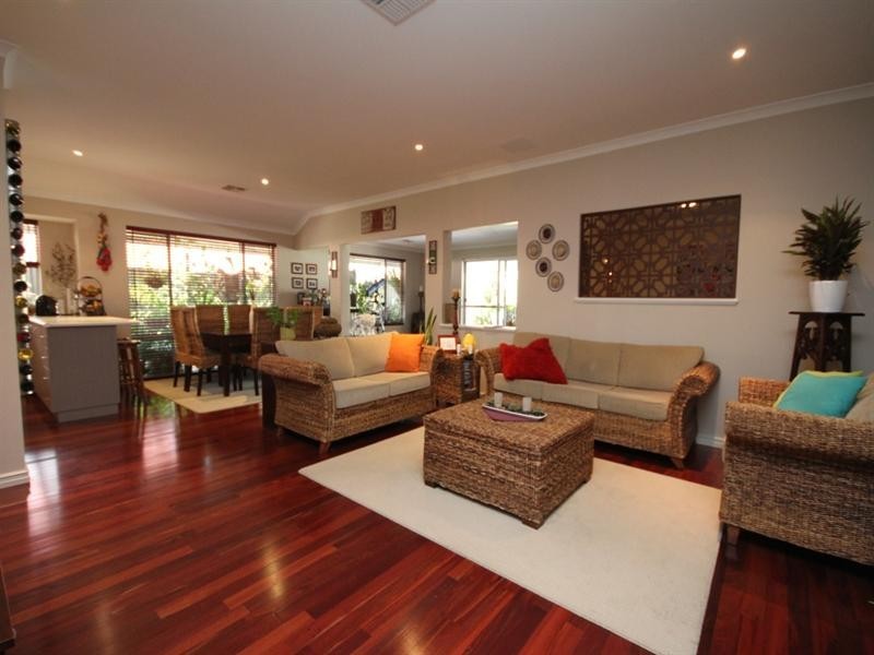 85 Edgecombe Pass, Aveley WA 6069