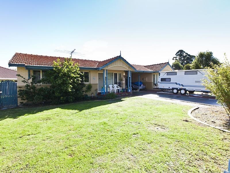 1 Rudge Place, Lockridge WA 6054