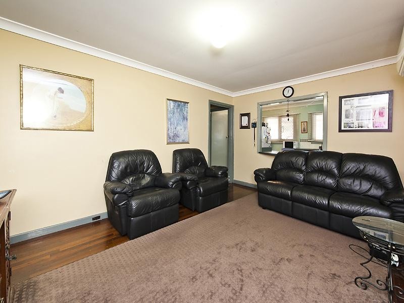 1 Rudge Place, Lockridge WA 6054