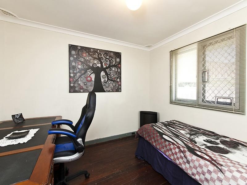 1 Rudge Place, Lockridge WA 6054