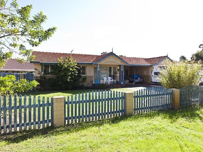 1 Rudge Place, Lockridge WA 6054