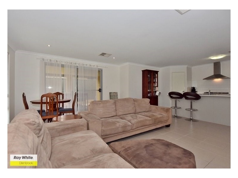 5 Integra Street, Aveley WA 6069