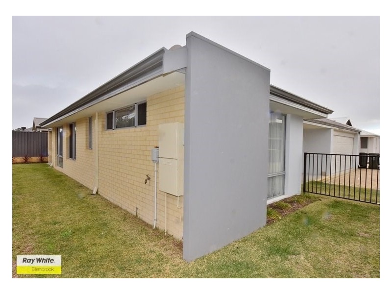 5 Integra Street, Aveley WA 6069
