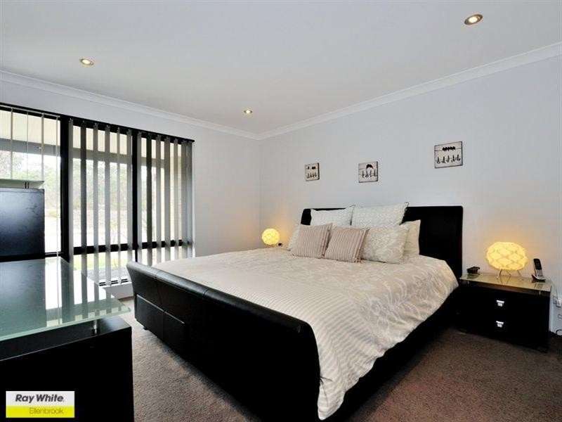 79 Redstone Trail, Ellenbrook WA 6069
