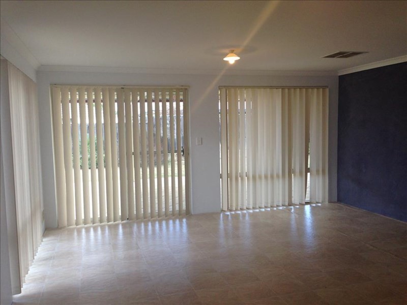 8 Tobermory Boulevard, Ellenbrook WA 6069