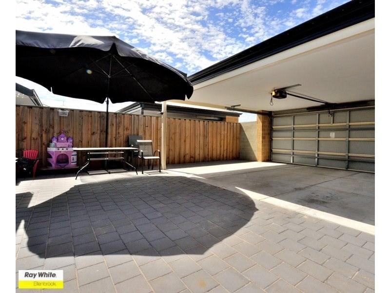 27 Stanbury Crescent, Ellenbrook WA 6069