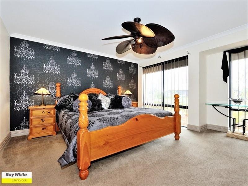 5 Gulf Cove, Ellenbrook WA 6069