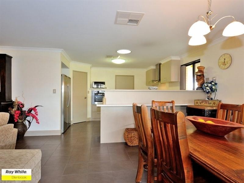 5 Gulf Cove, Ellenbrook WA 6069