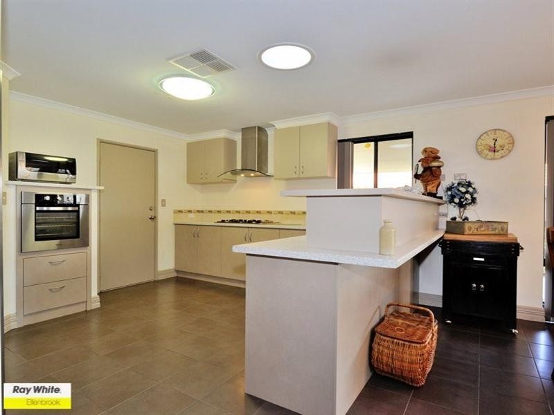 5 Gulf Cove, Ellenbrook WA 6069