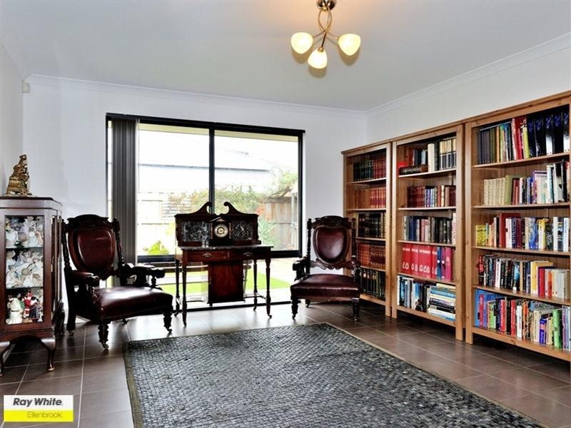 5 Gulf Cove, Ellenbrook WA 6069