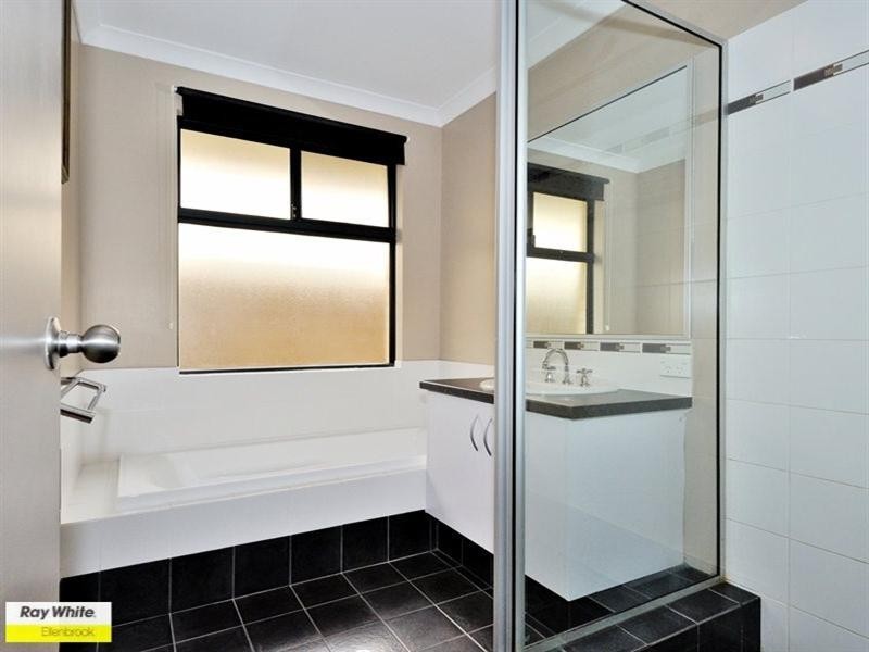 5 Gulf Cove, Ellenbrook WA 6069