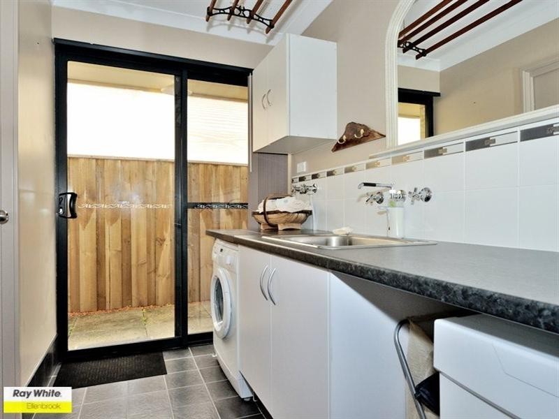 5 Gulf Cove, Ellenbrook WA 6069