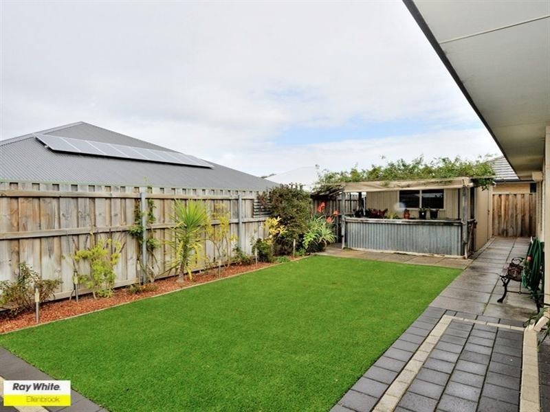 5 Gulf Cove, Ellenbrook WA 6069