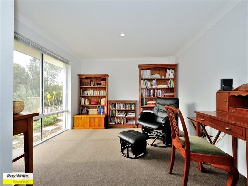 37 Bellazario Promenade, Aveley WA 6069