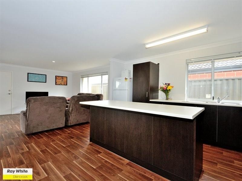 37 Bellazario Promenade, Aveley WA 6069