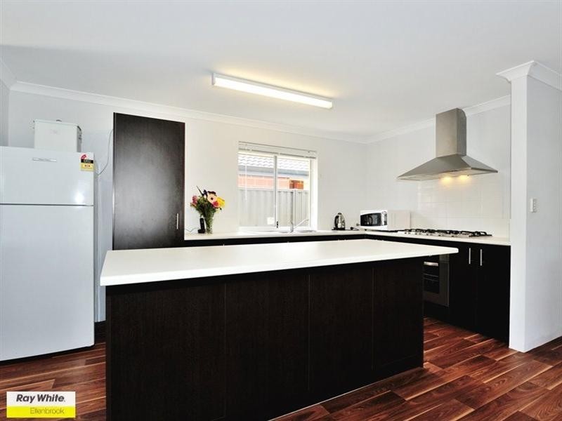 37 Bellazario Promenade, Aveley WA 6069