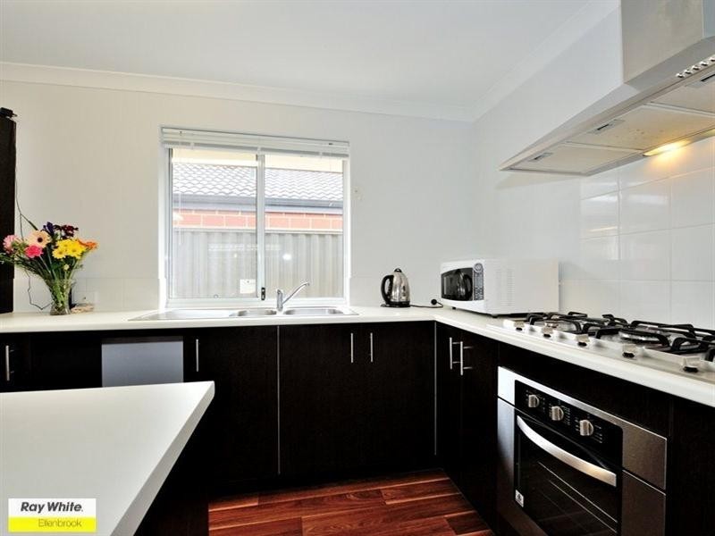 37 Bellazario Promenade, Aveley WA 6069