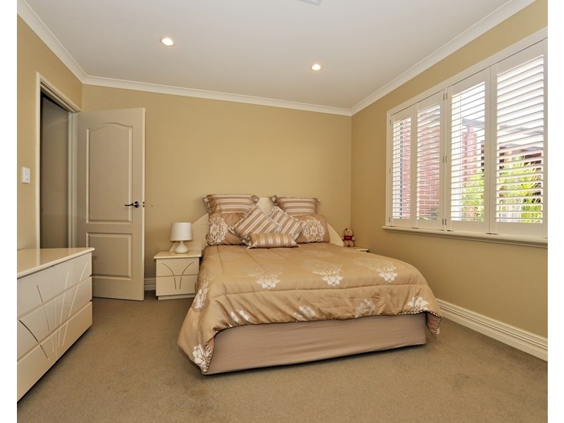 78 Sandown Circle, Henley Brook WA 6055