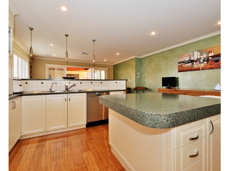 78 Sandown Circle, Henley Brook WA 6055