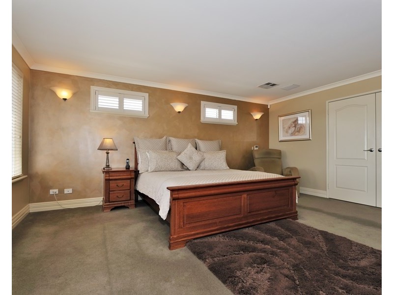 78 Sandown Circle, Henley Brook WA 6055