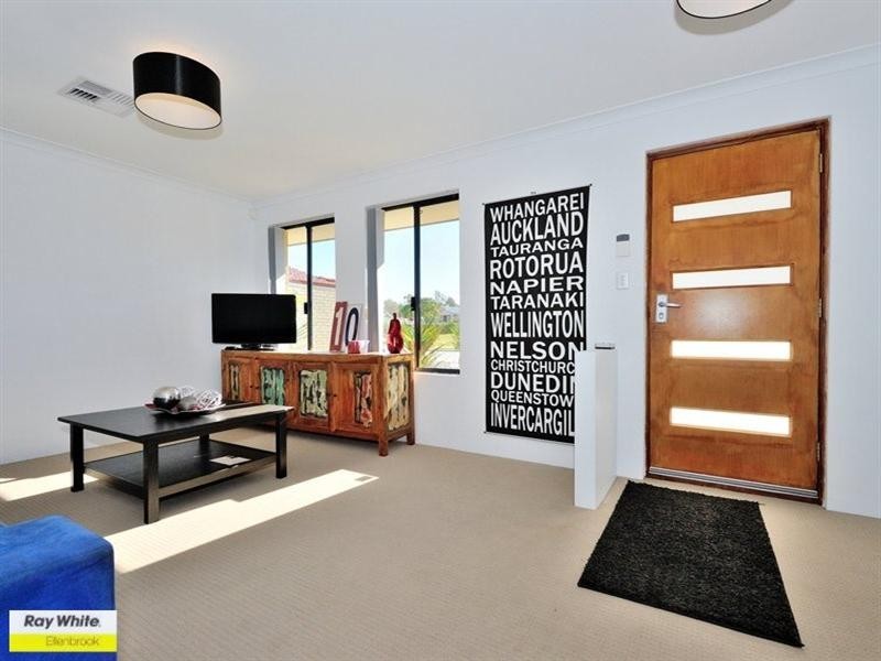 10 Brumby Avenue, Henley Brook WA 6055