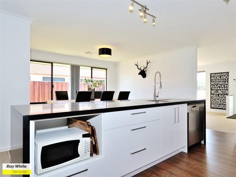 10 Brumby Avenue, Henley Brook WA 6055