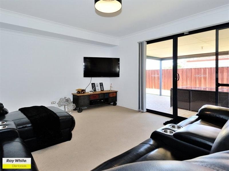 10 Brumby Avenue, Henley Brook WA 6055