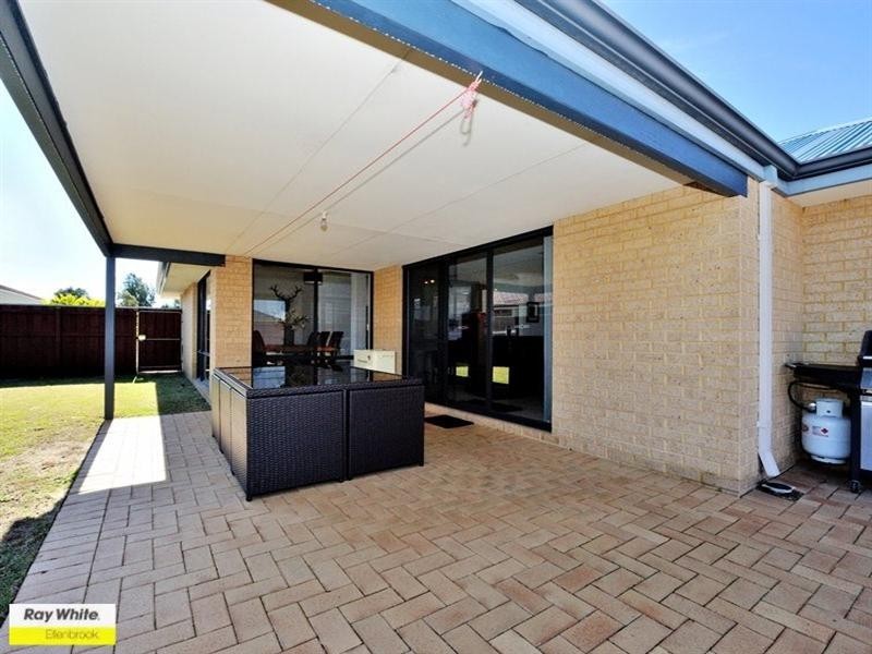 10 Brumby Avenue, Henley Brook WA 6055