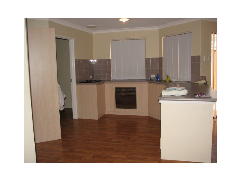 2 Derricap Avenue, Ellenbrook WA 6069
