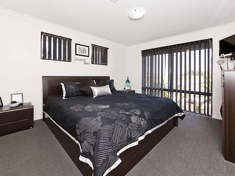 9 Thacker Way, Ellenbrook WA 6069